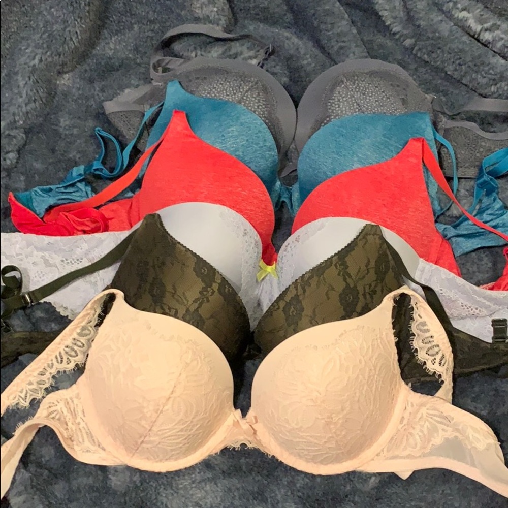 Bra lot 34D (8 bras)
